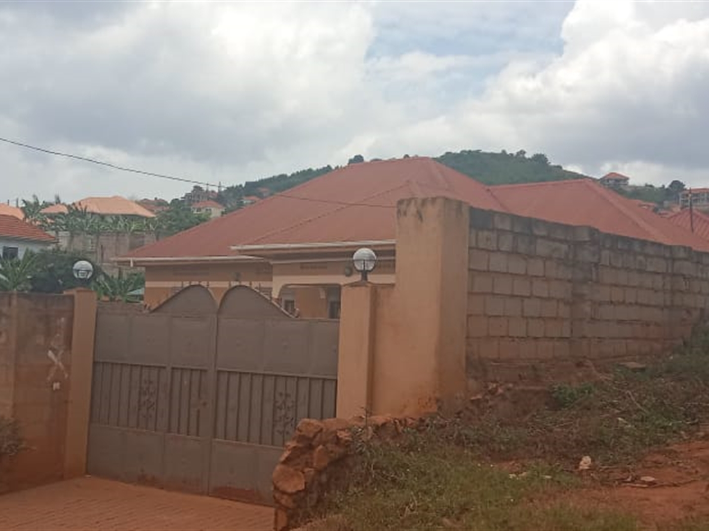 Bungalow for sale in Bwebajja Wakiso