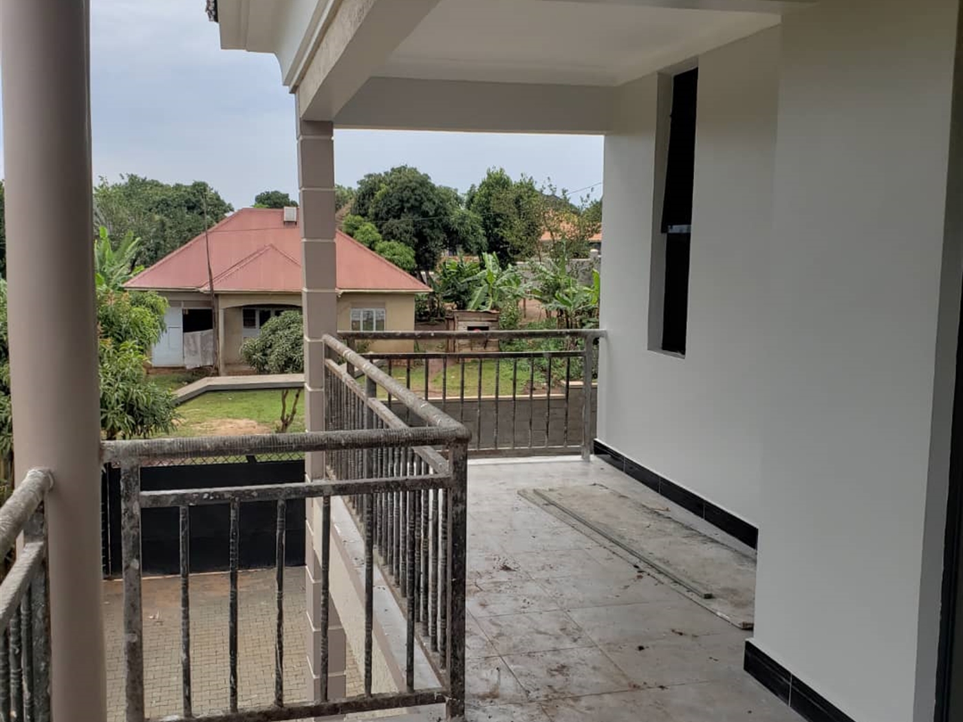 Storeyed house for sale in Kitovu Wakiso