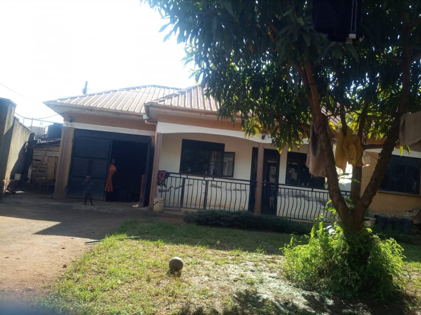 Bungalow for sale in Mutungo Kampala