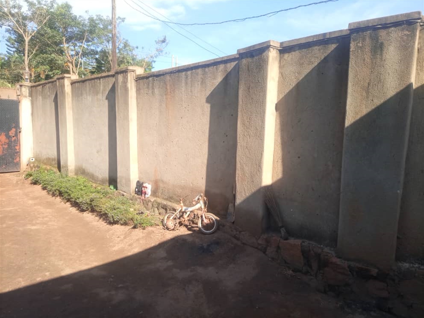 Bungalow for sale in Mutungo Kampala