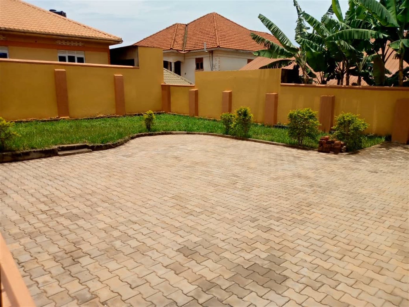 Storeyed house for sale in Kira Wakiso