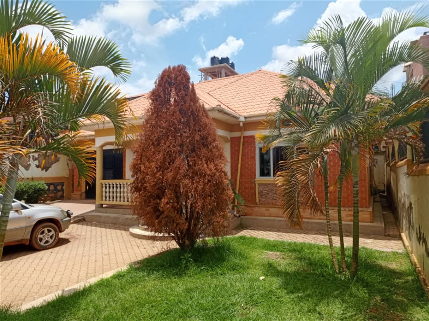 Bungalow for sale in Nansana Wakiso