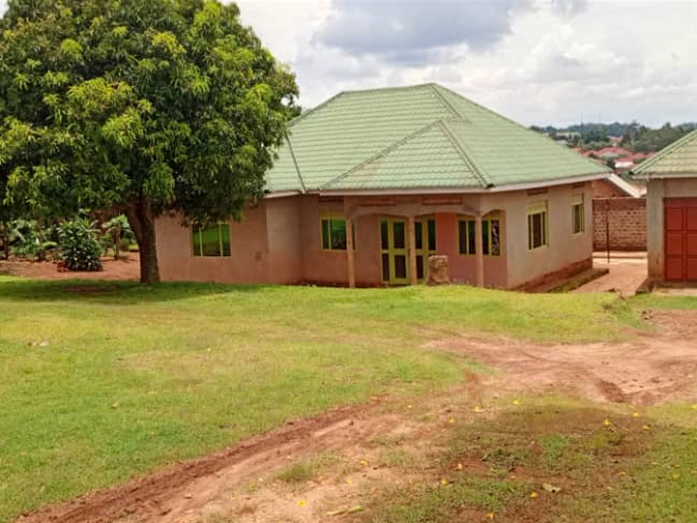 Bungalow for sale in Buloba Mityana