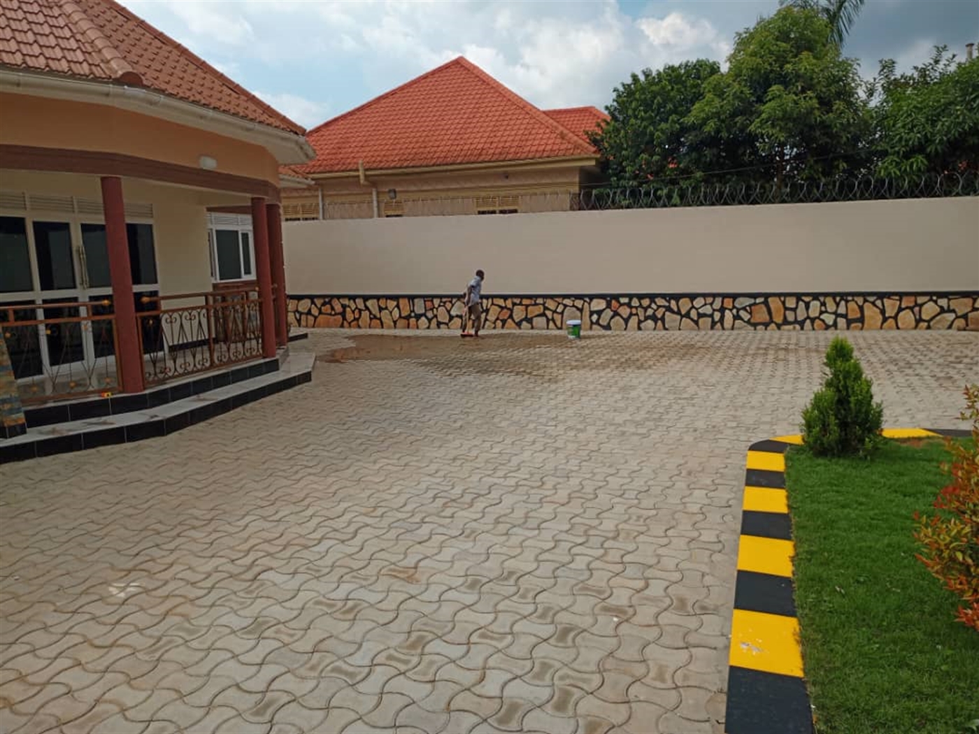 Bungalow for sale in Kabulengwa Wakiso