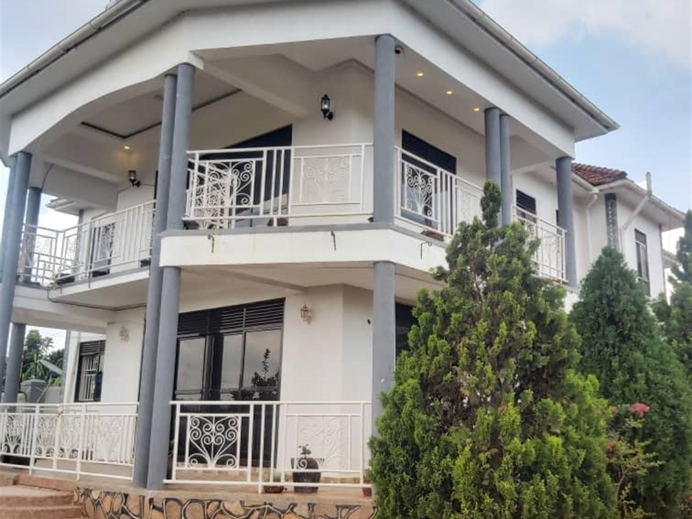 Storeyed house for sale in Akright Wakiso