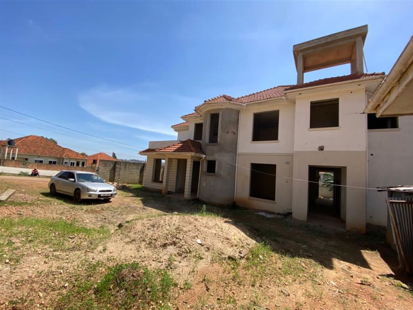 Shell House for sale in Kiwaatule Kampala