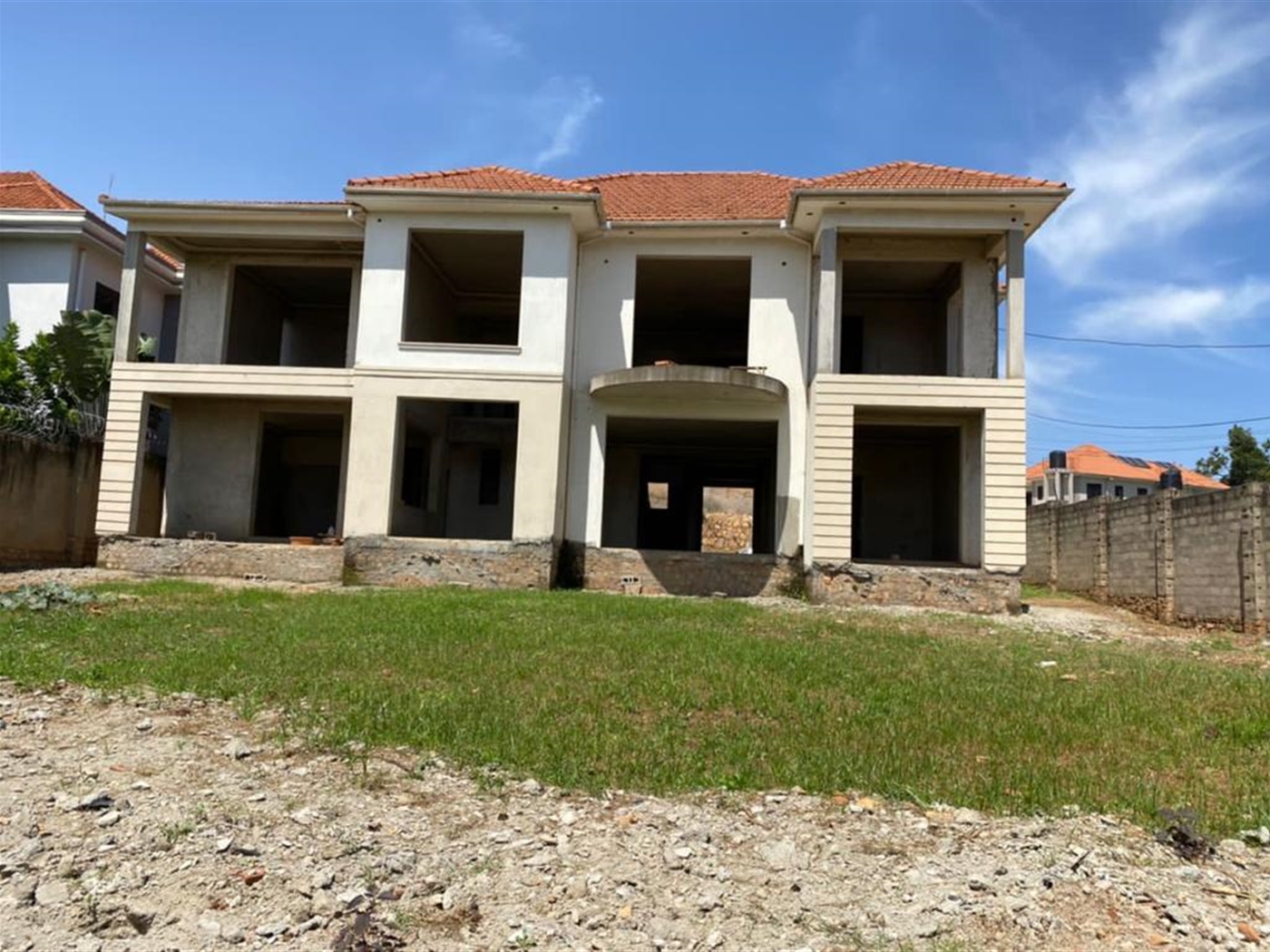 Shell House for sale in Kiwaatule Kampala