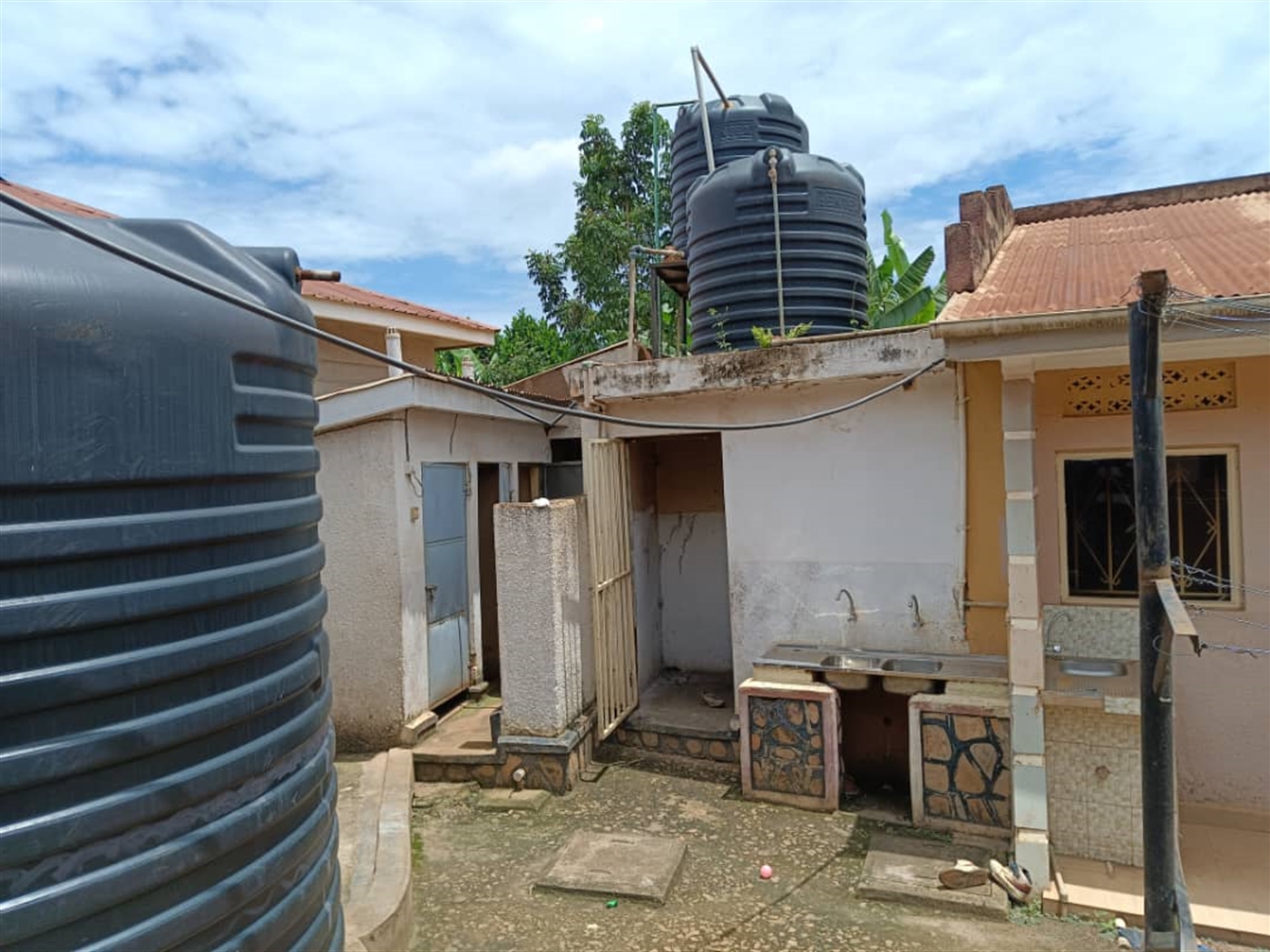 Hostel for sale in Seeta Mukono