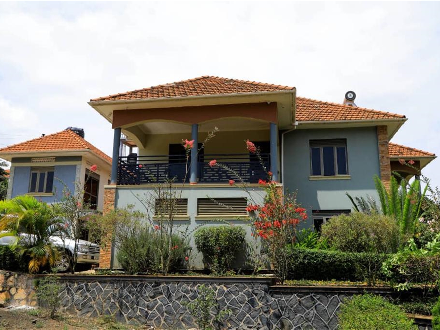 Storeyed house for sale in Lubowa Wakiso