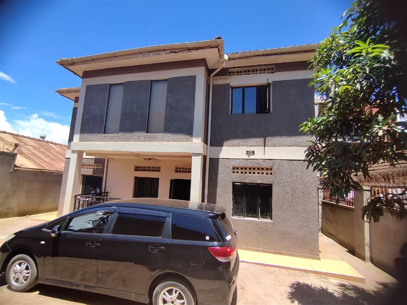 Storeyed house for sale in Namugongo Wakiso