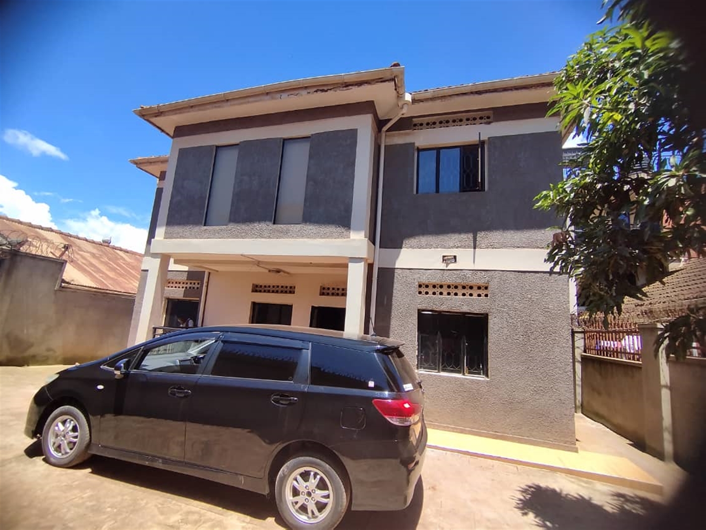 Storeyed house for sale in Namugongo Wakiso