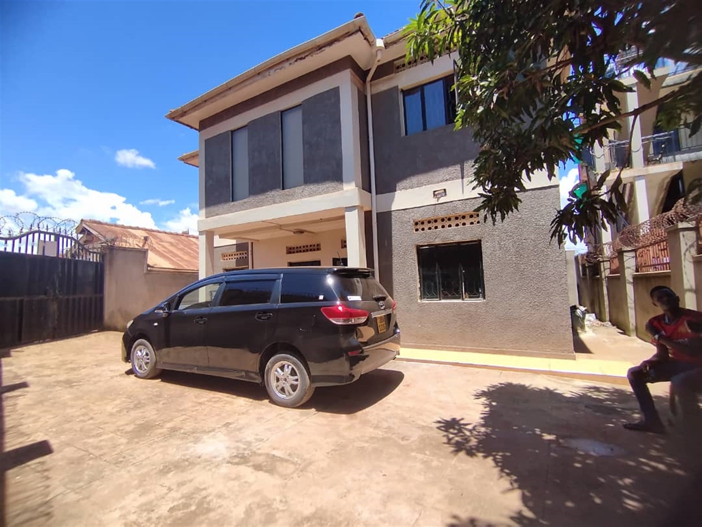 Storeyed house for sale in Namugongo Wakiso