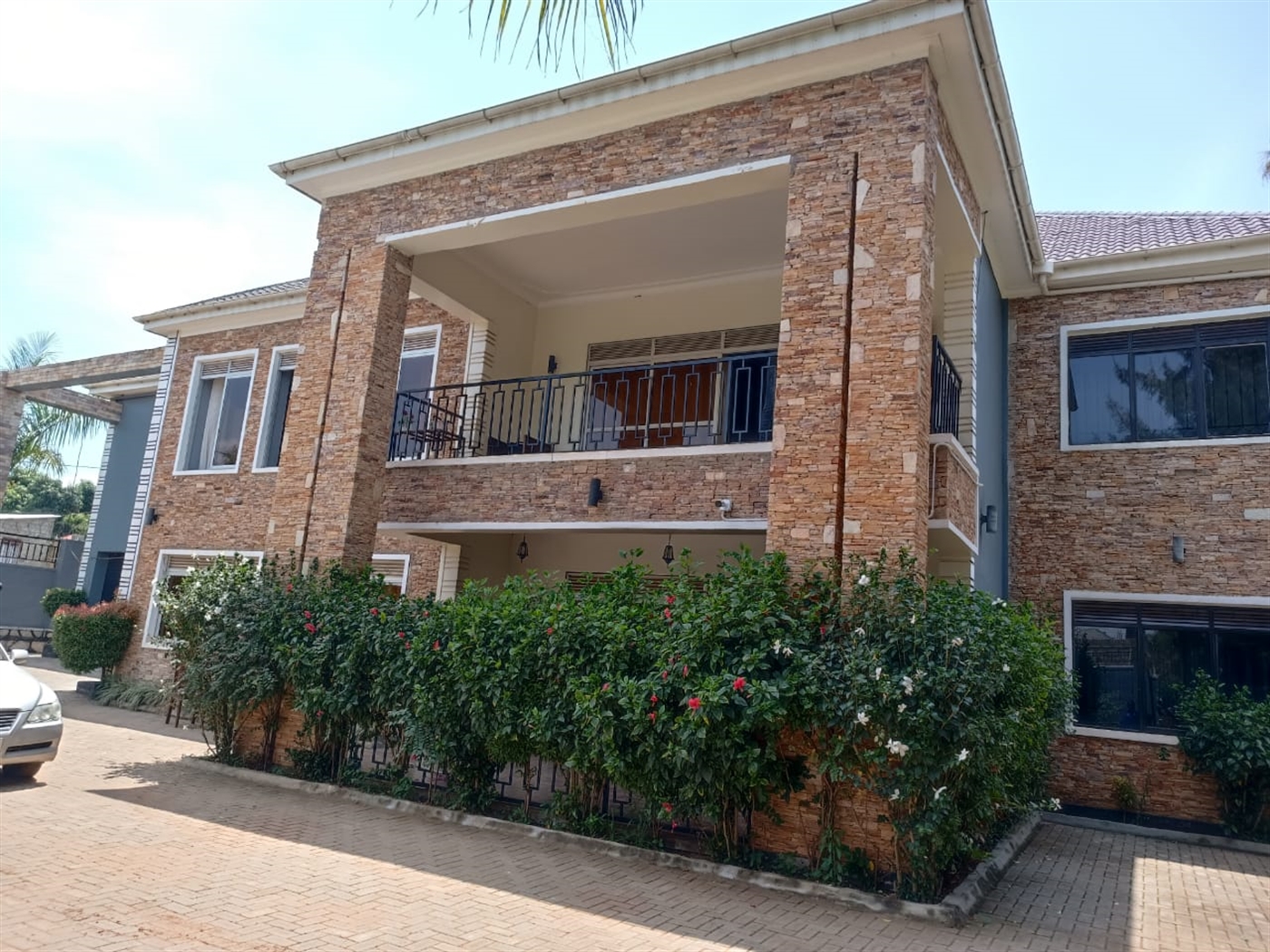 Storeyed house for sale in Kitende Wakiso