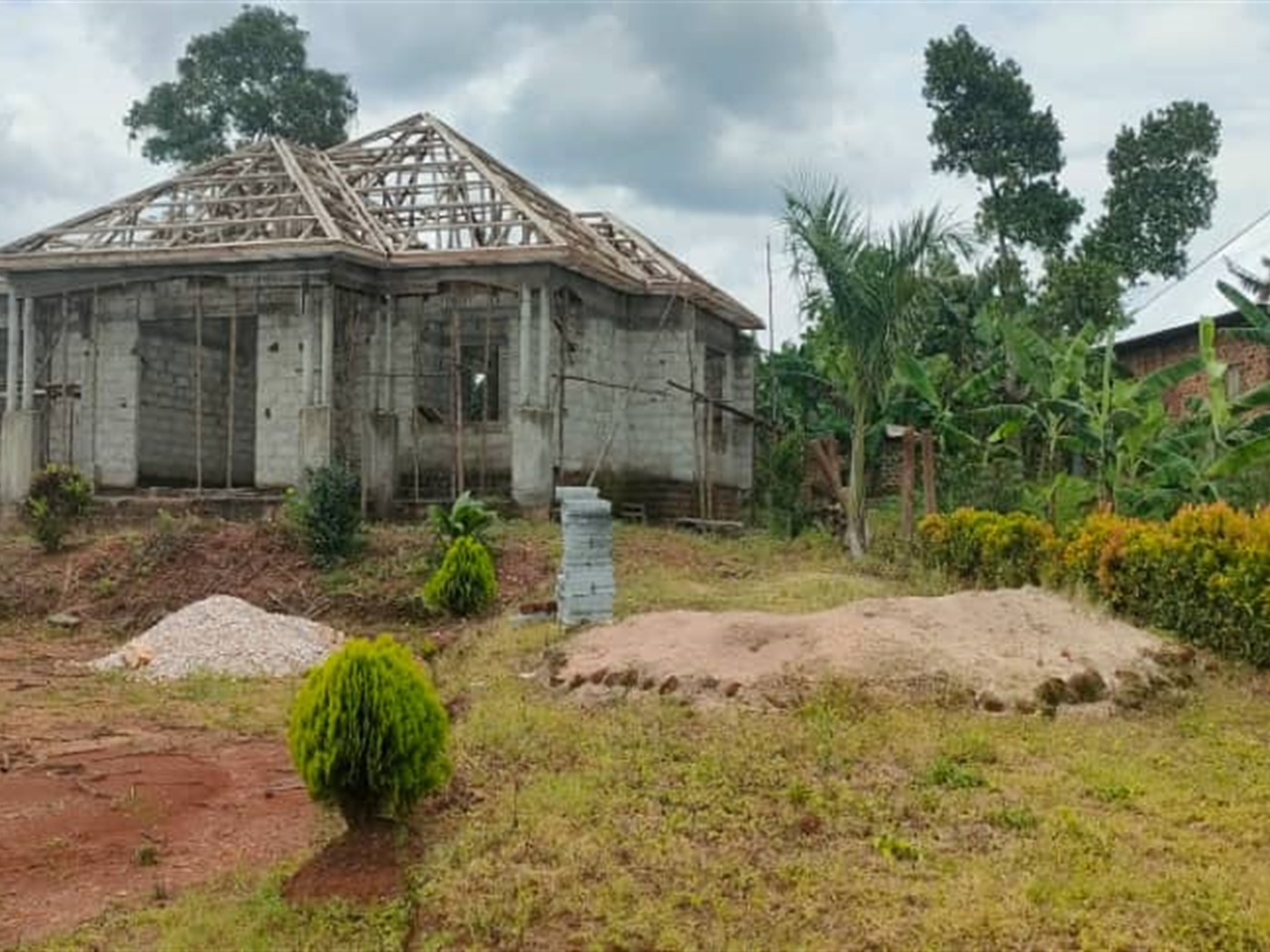 Shell House for sale in Kakiri Wakiso