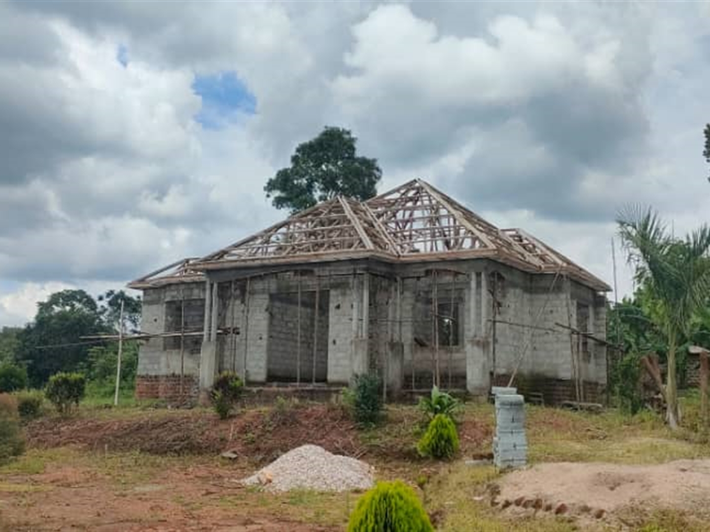 Shell House for sale in Kakiri Wakiso