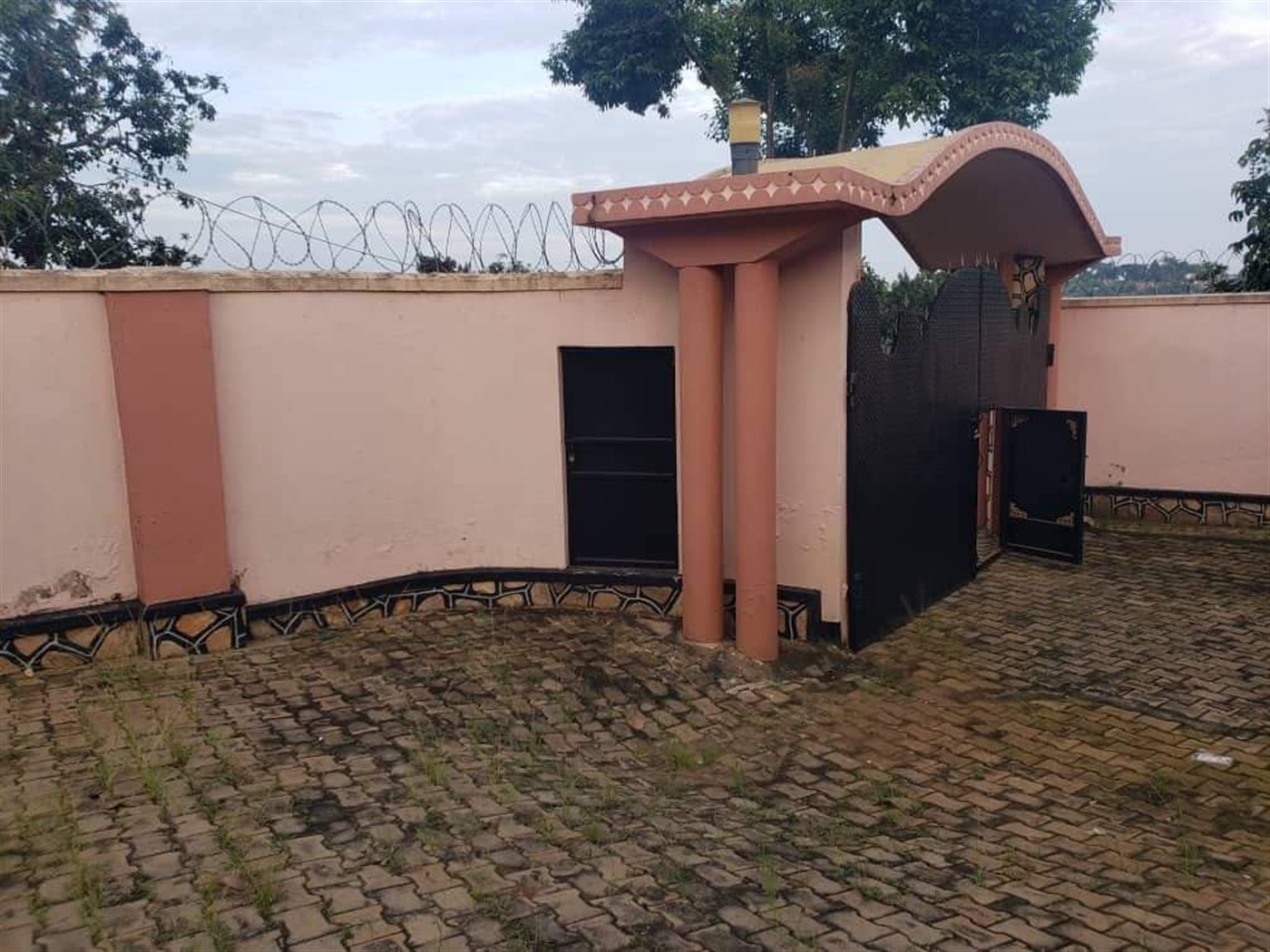 Bungalow for sale in Nabuti Mukono