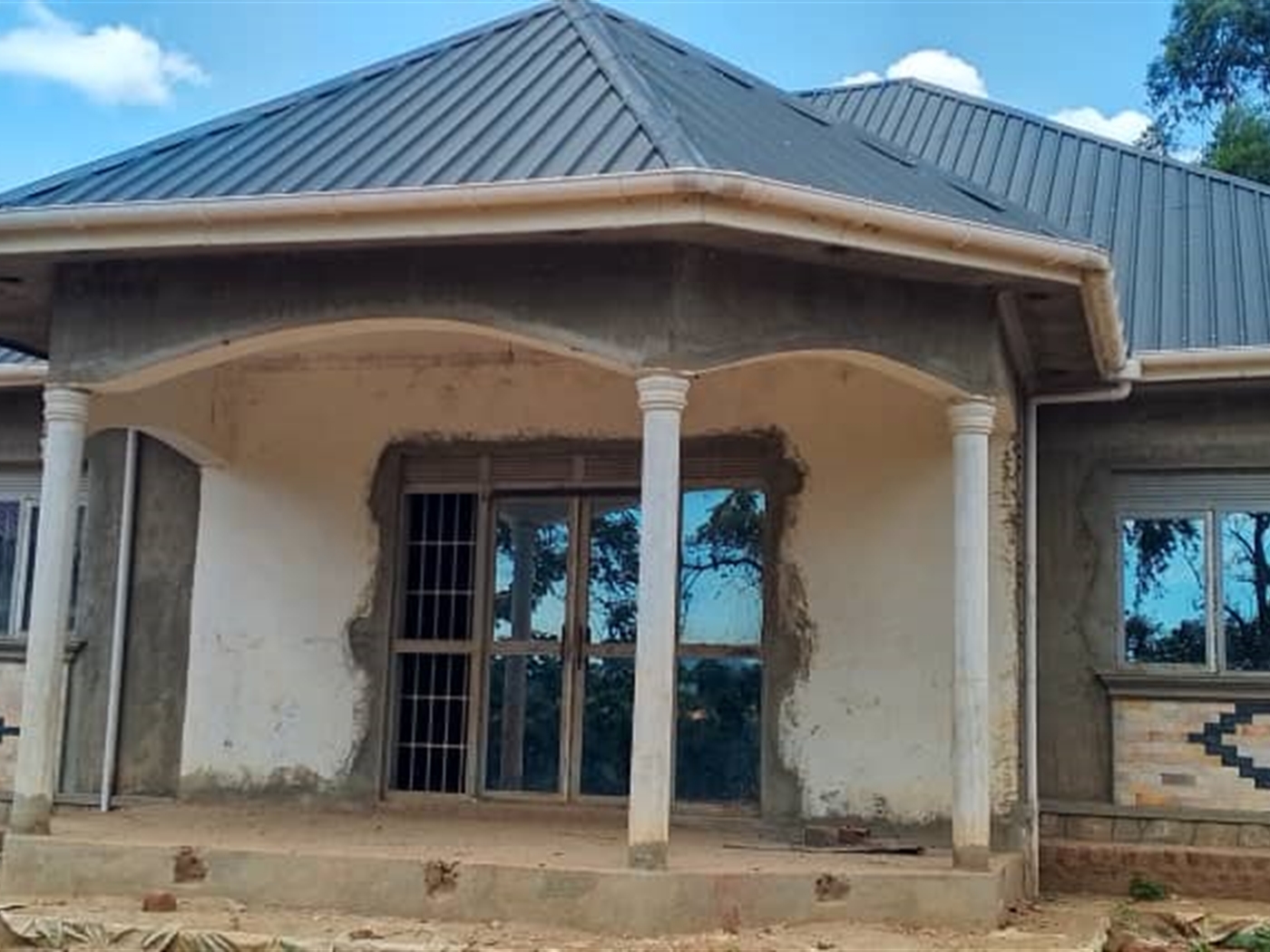 Shell House for sale in Namayiba Mukono