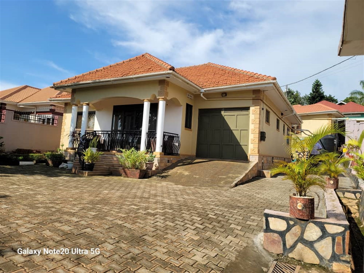 Bungalow for sale in Seguku Wakiso