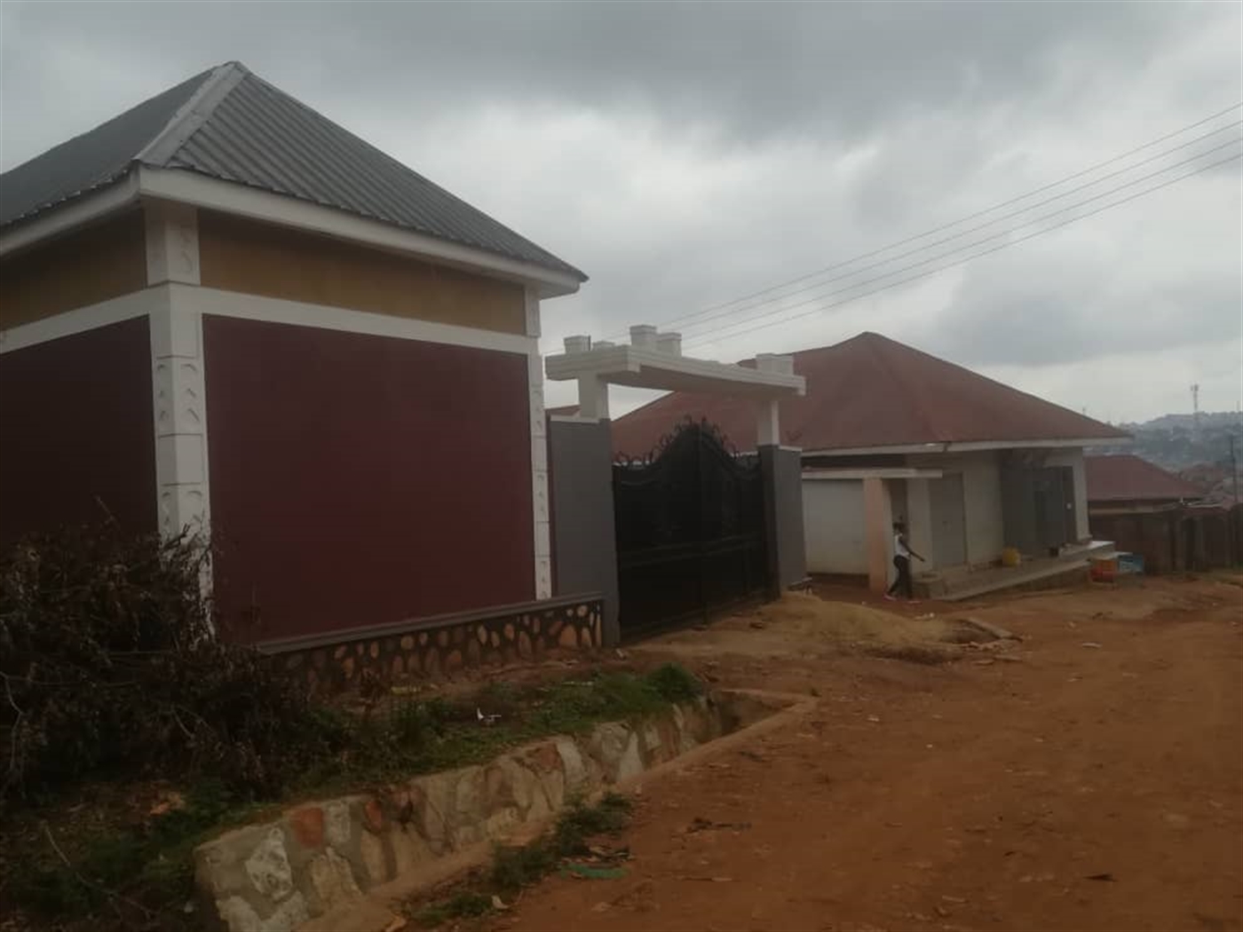 Guest house for sale in Nansana Wakiso