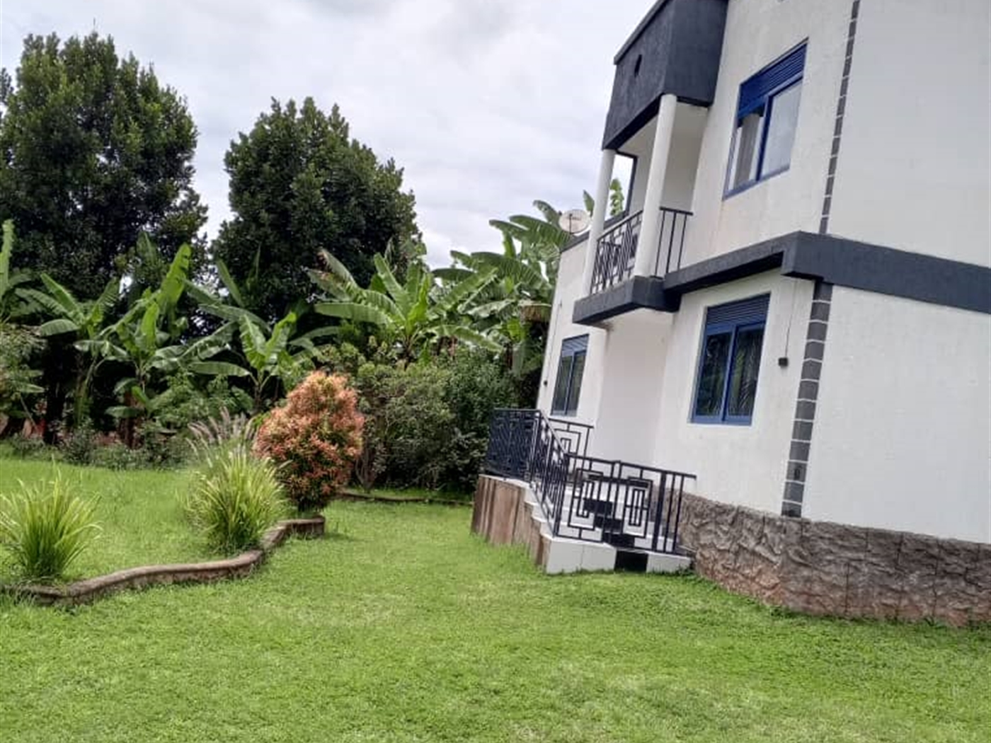 Storeyed house for sale in Kakiri Wakiso