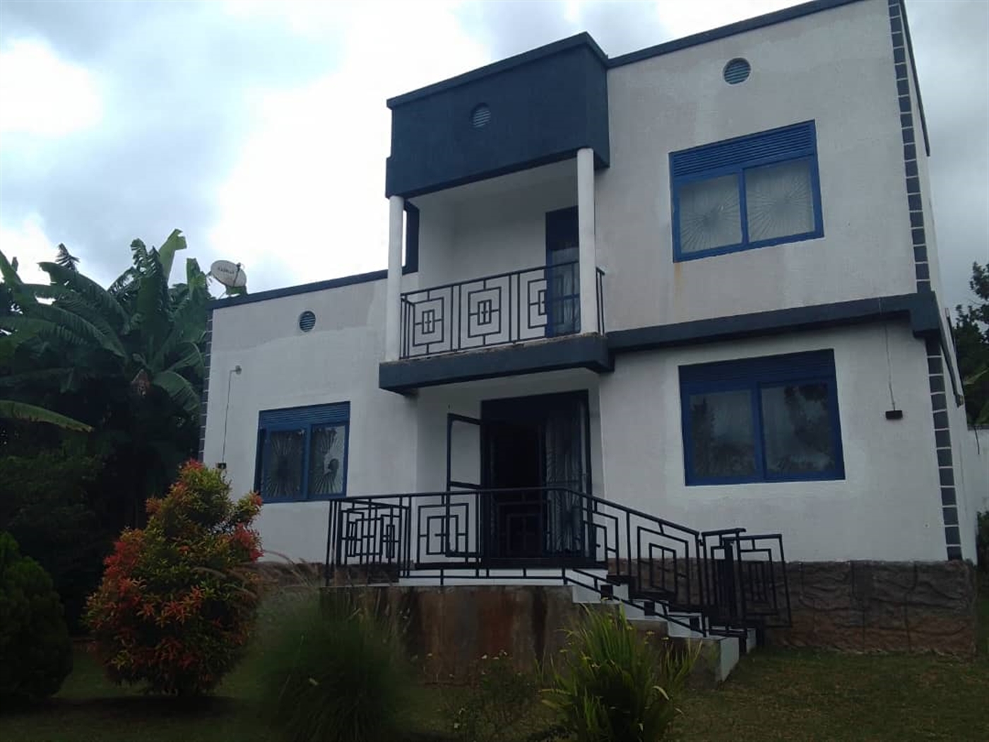 Storeyed house for sale in Kakiri Wakiso