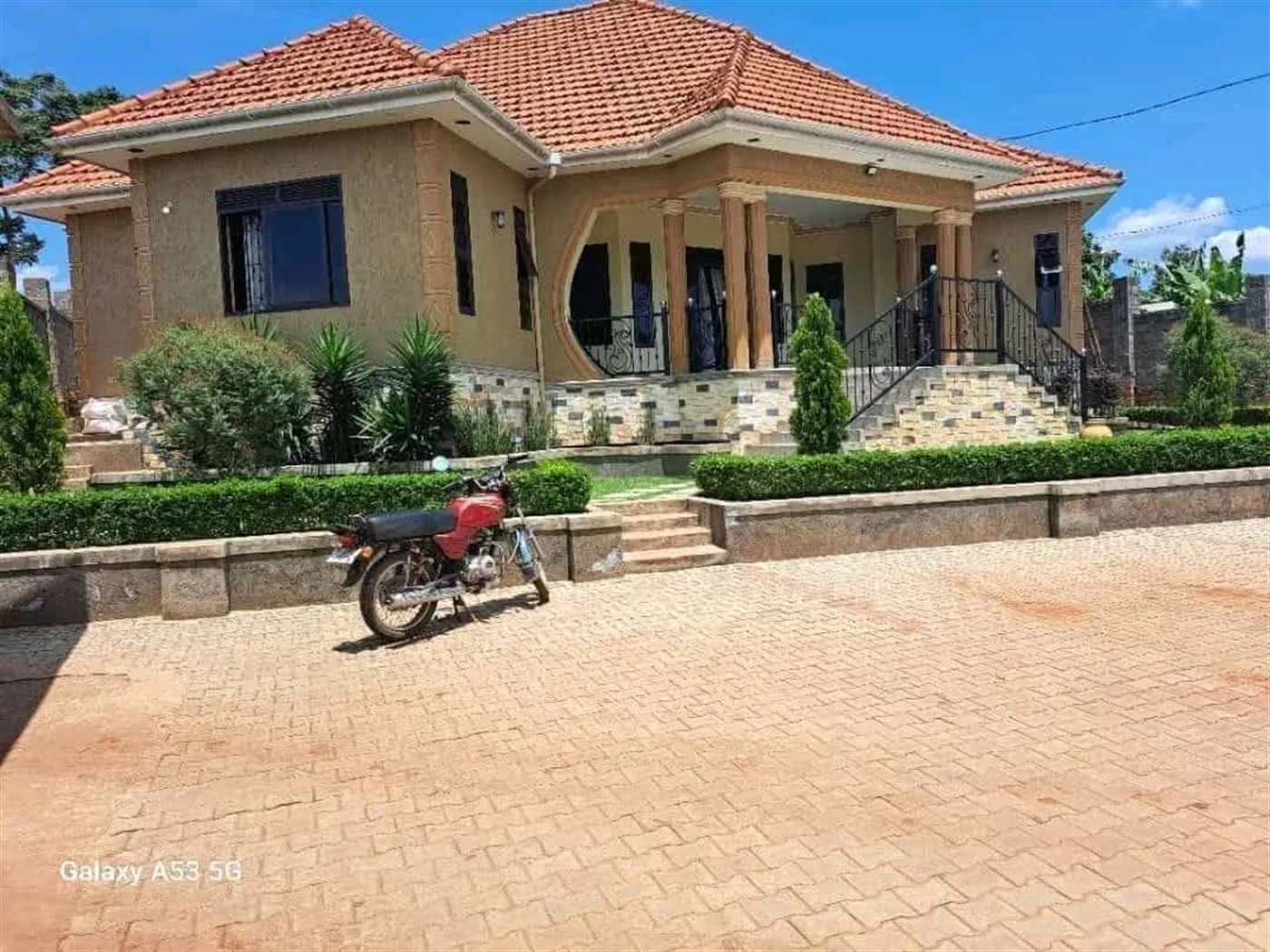 Bungalow for sale in Kira Wakiso