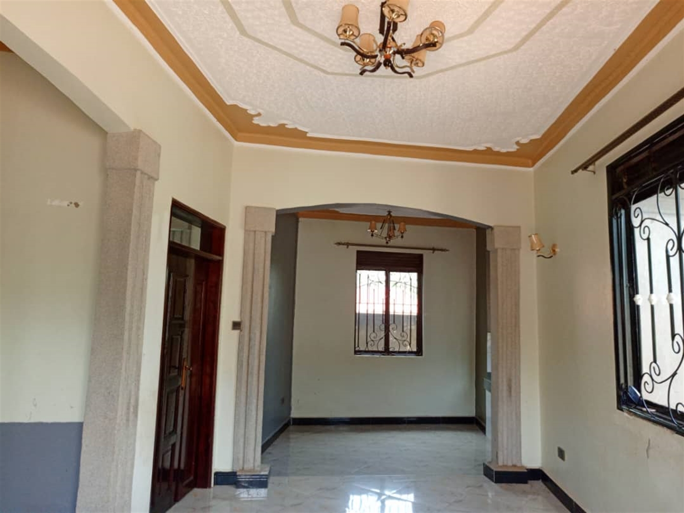 Bungalow for sale in Kiwazzi Wakiso