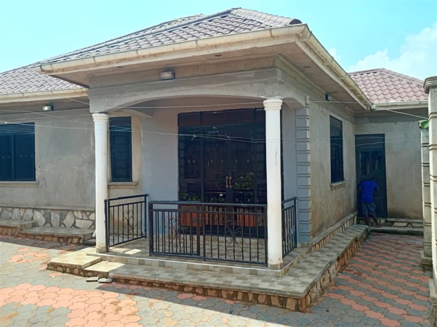 Bungalow for sale in Kiwazzi Wakiso