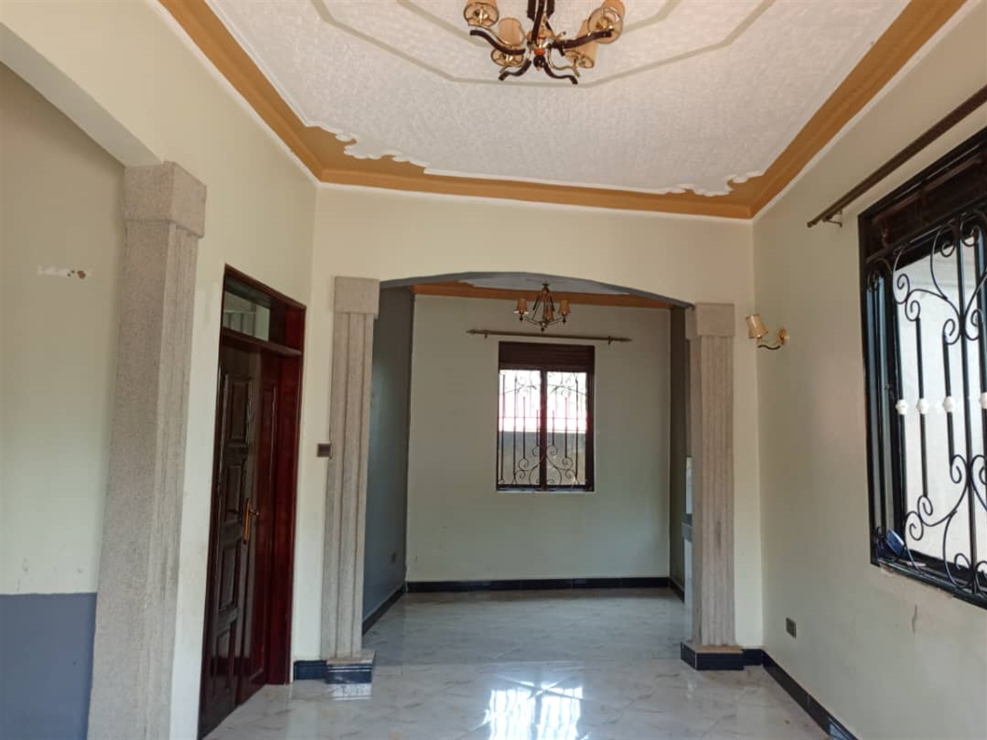 Bungalow for sale in Kiwazzi Wakiso