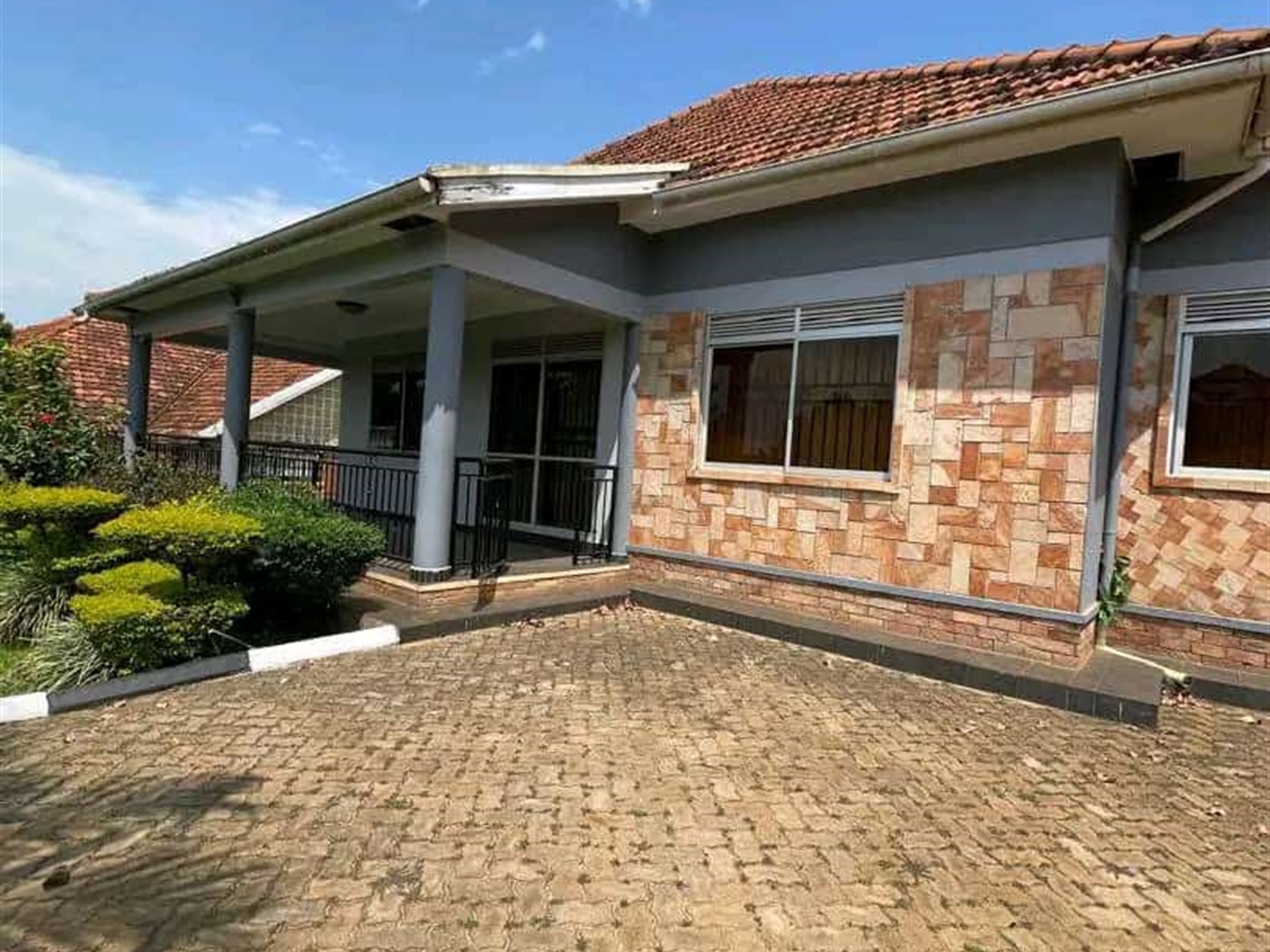 Bungalow for sale in Muyenga Wakiso