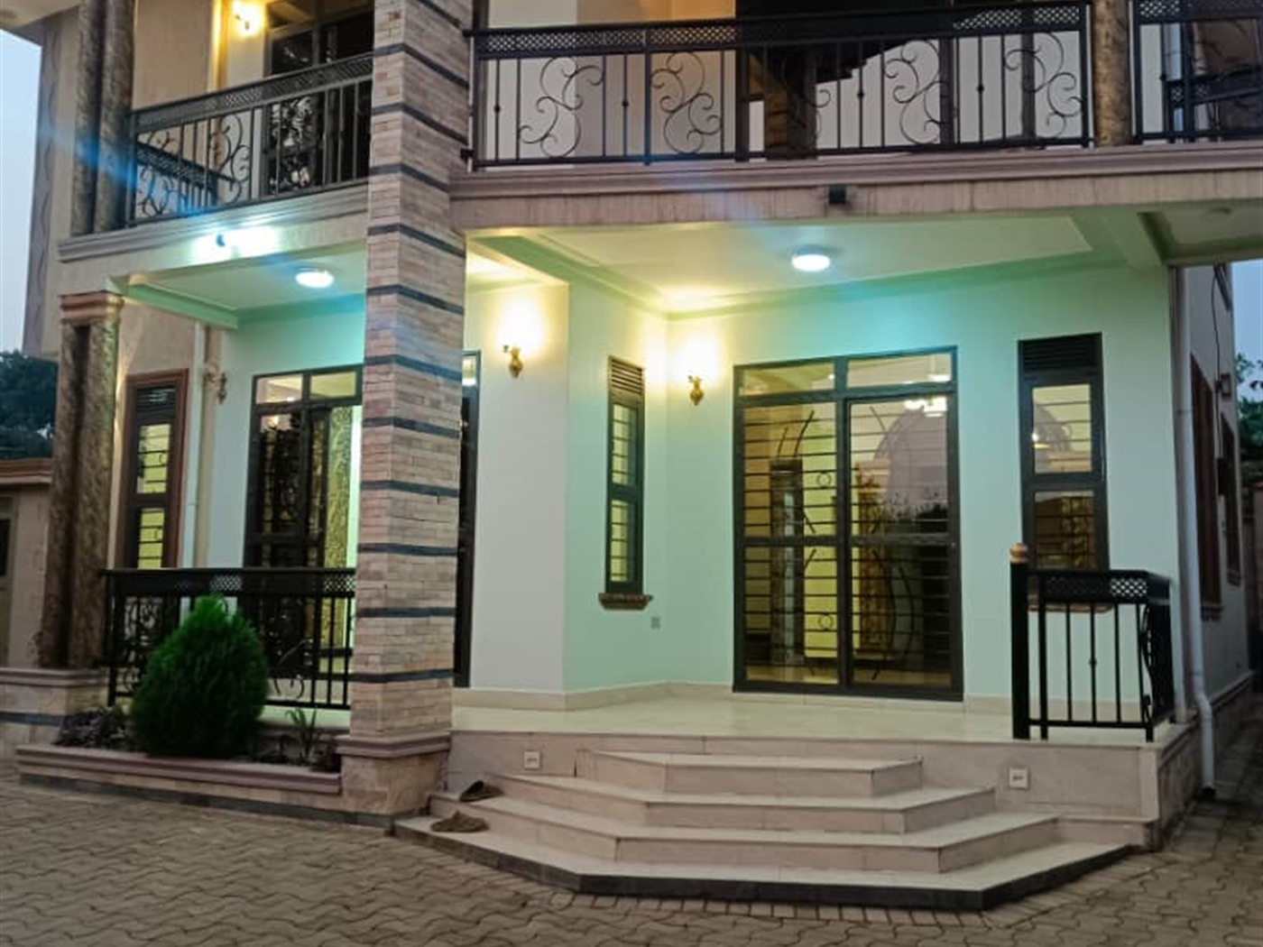 Storeyed house for sale in Ssekiwuga Wakiso