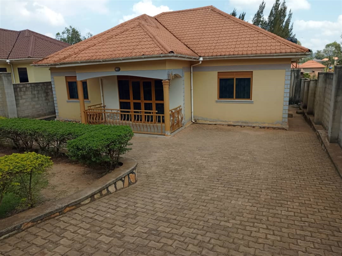 Bungalow for sale in Kakiri Wakiso