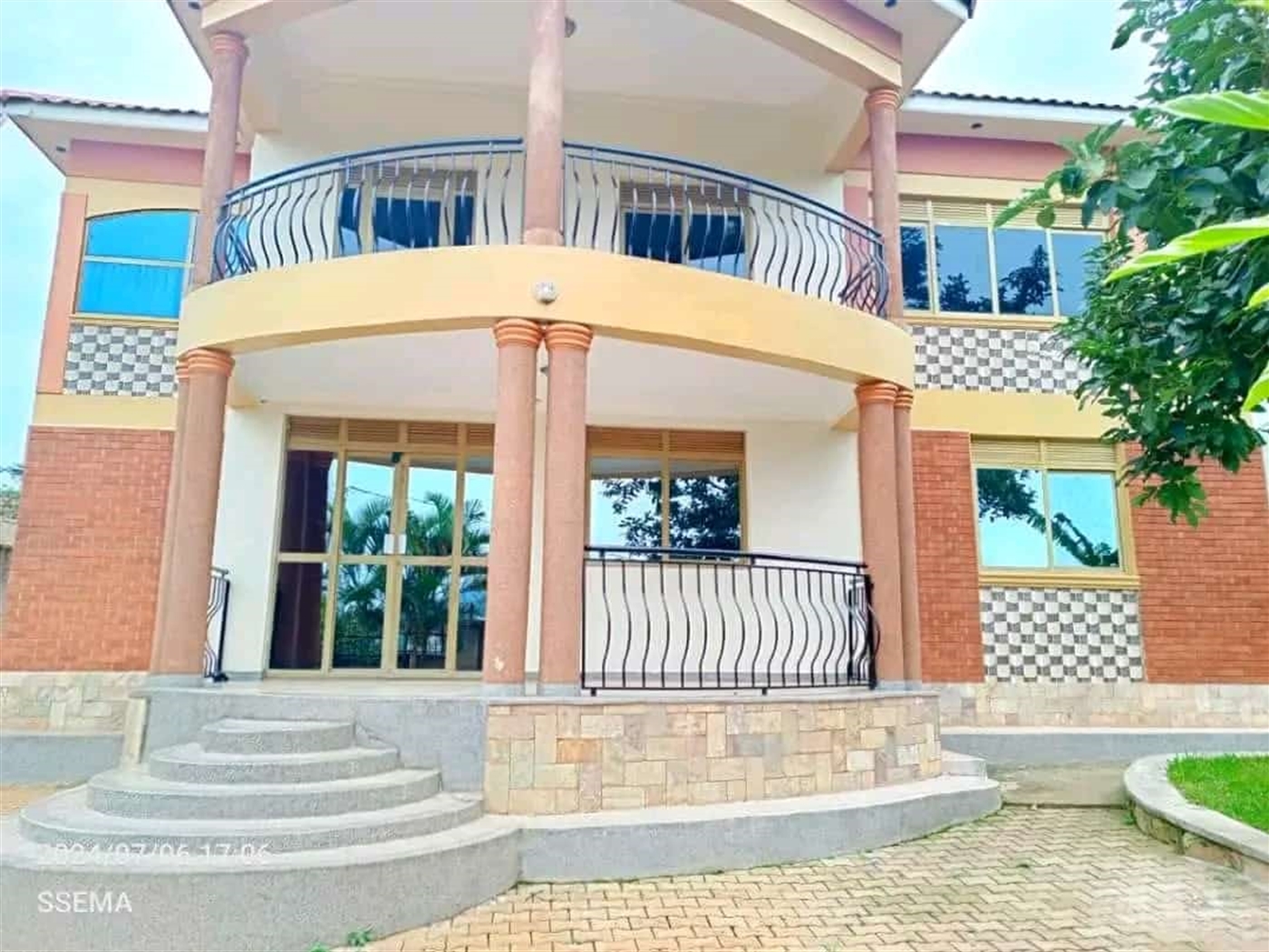 Storeyed house for sale in Buddo Masaka