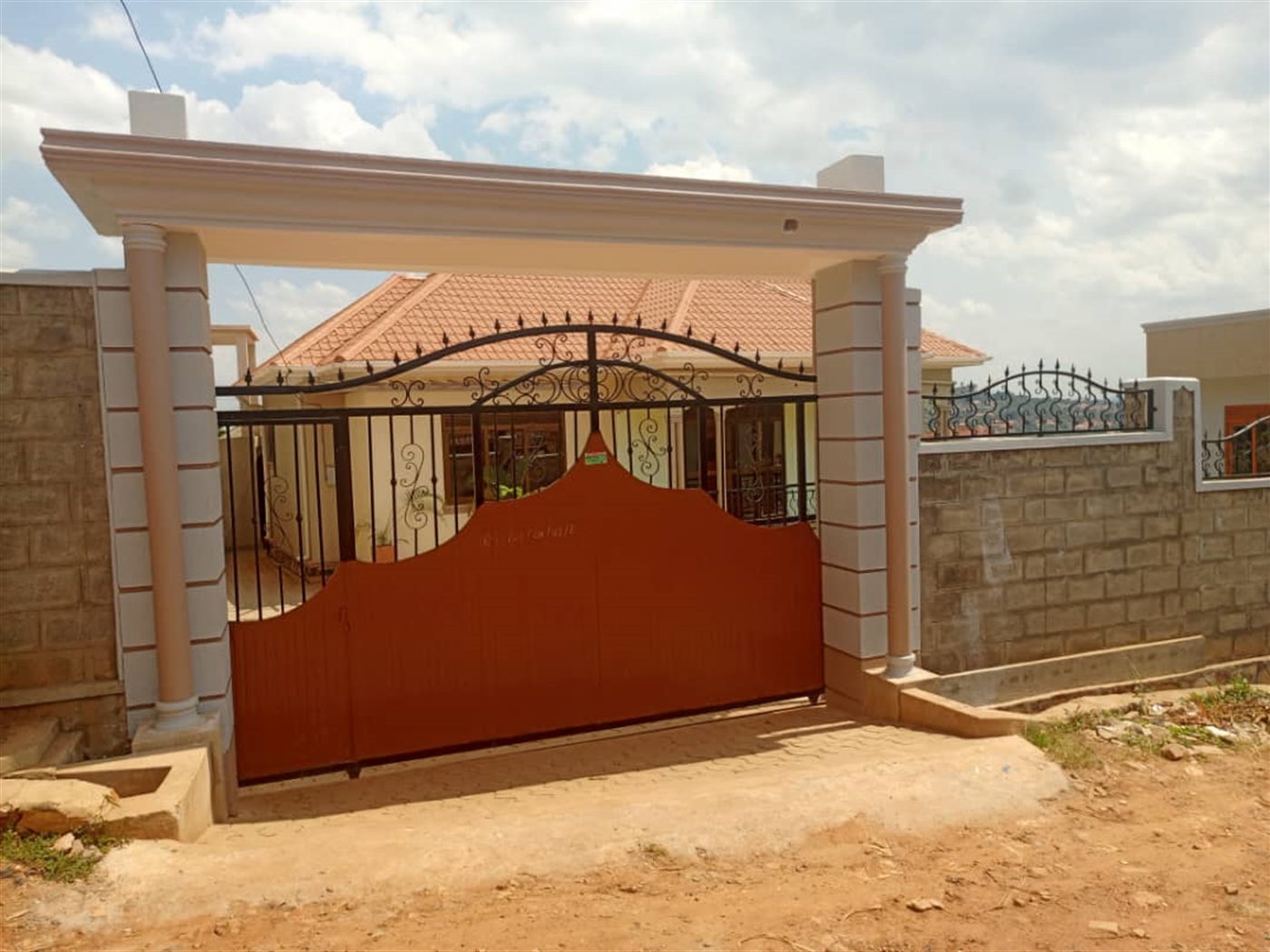 Bungalow for sale in Kabulengwa Wakiso