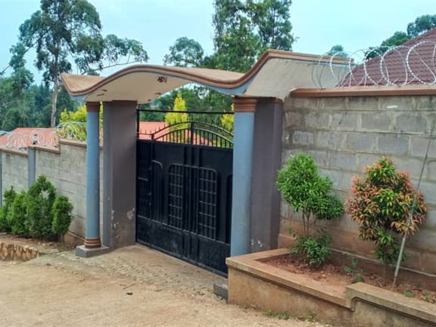 Bungalow for sale in Seeta Mukono