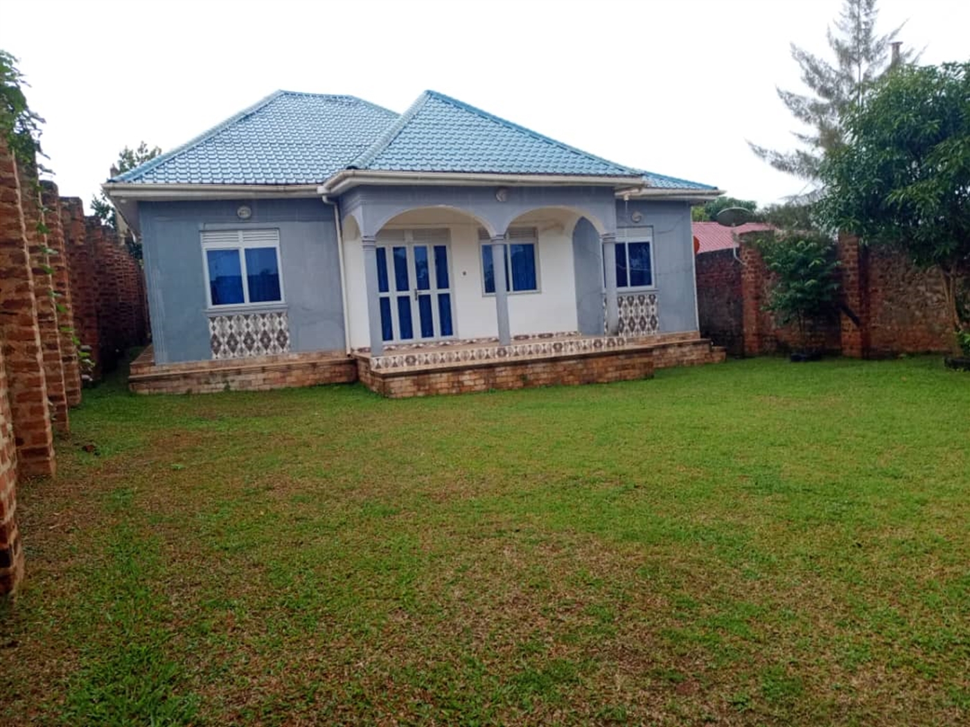 Bungalow for sale in Kakiri Wakiso