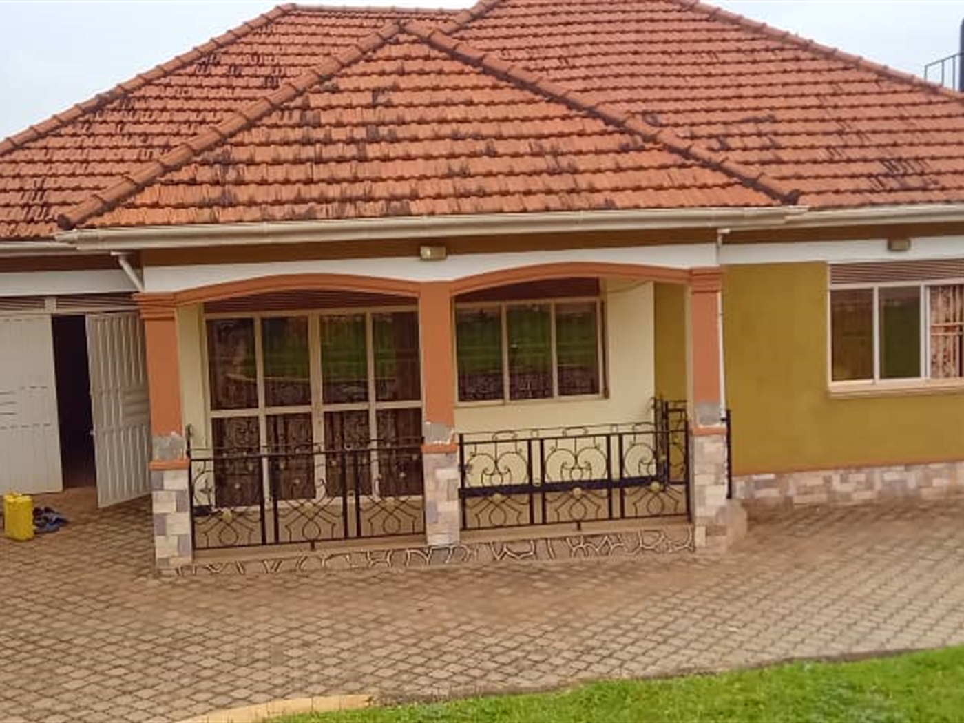 Bungalow for rent in Akright Wakiso