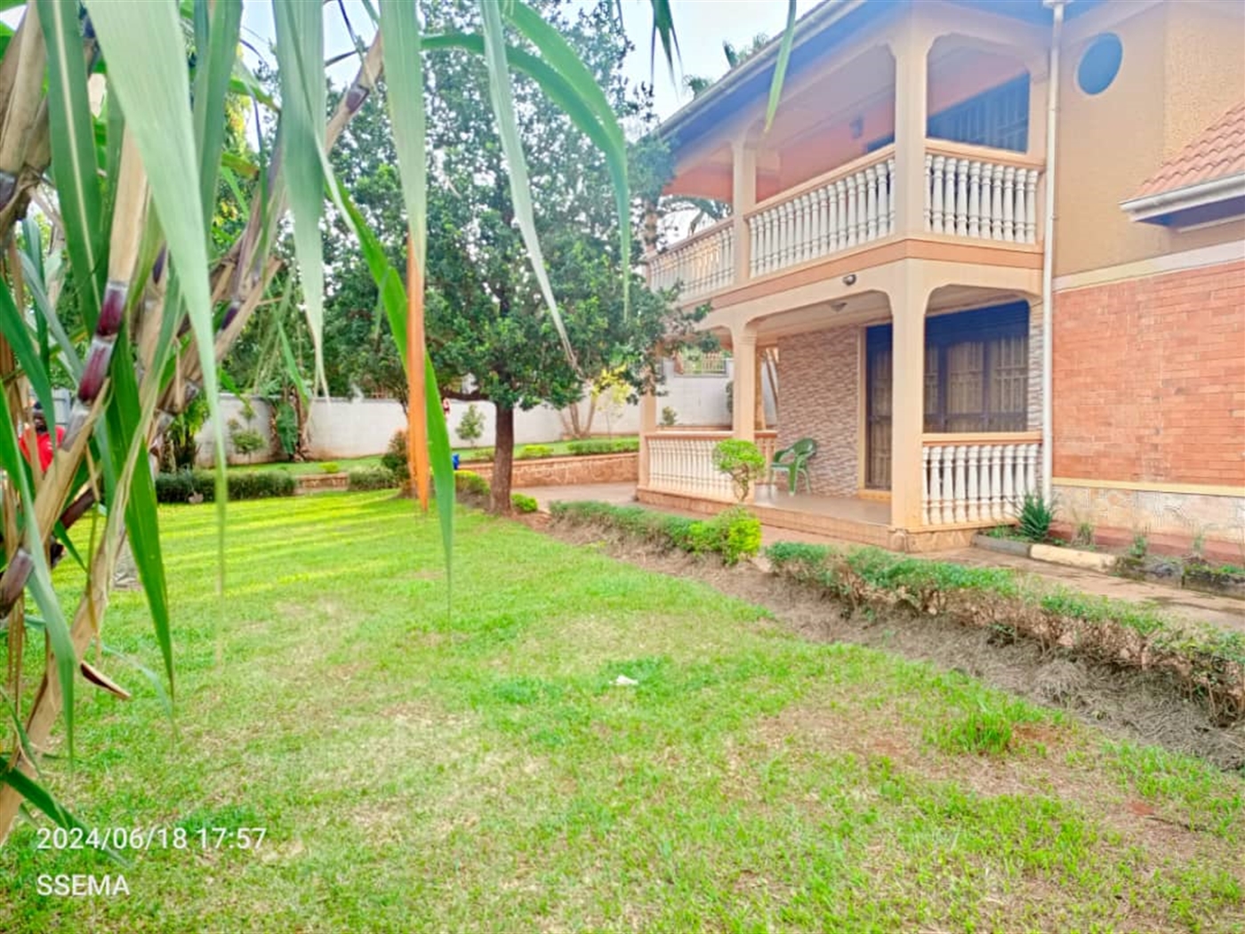 Storeyed house for sale in Naluvule Wakiso