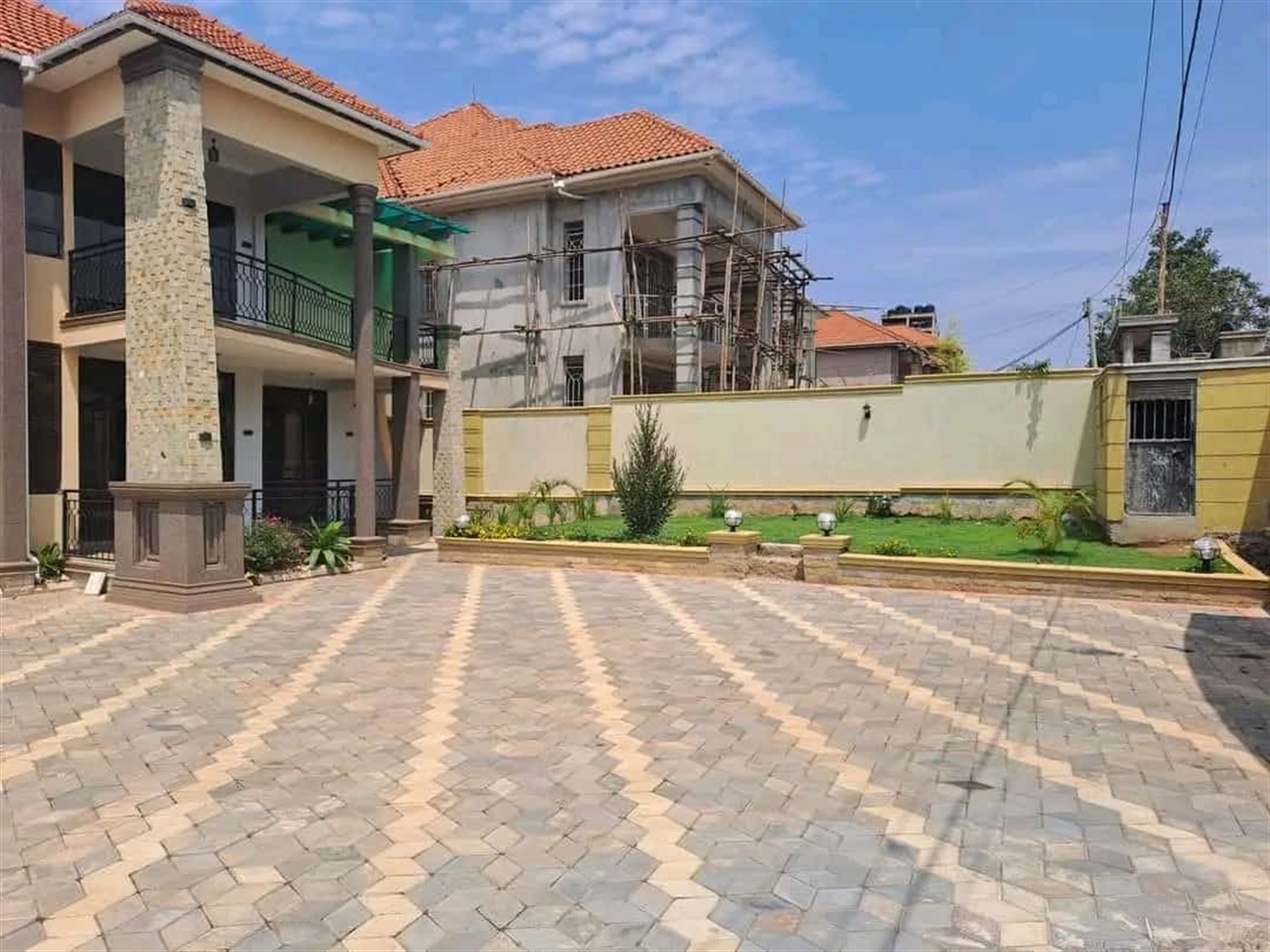 Storeyed house for sale in Kira Wakiso