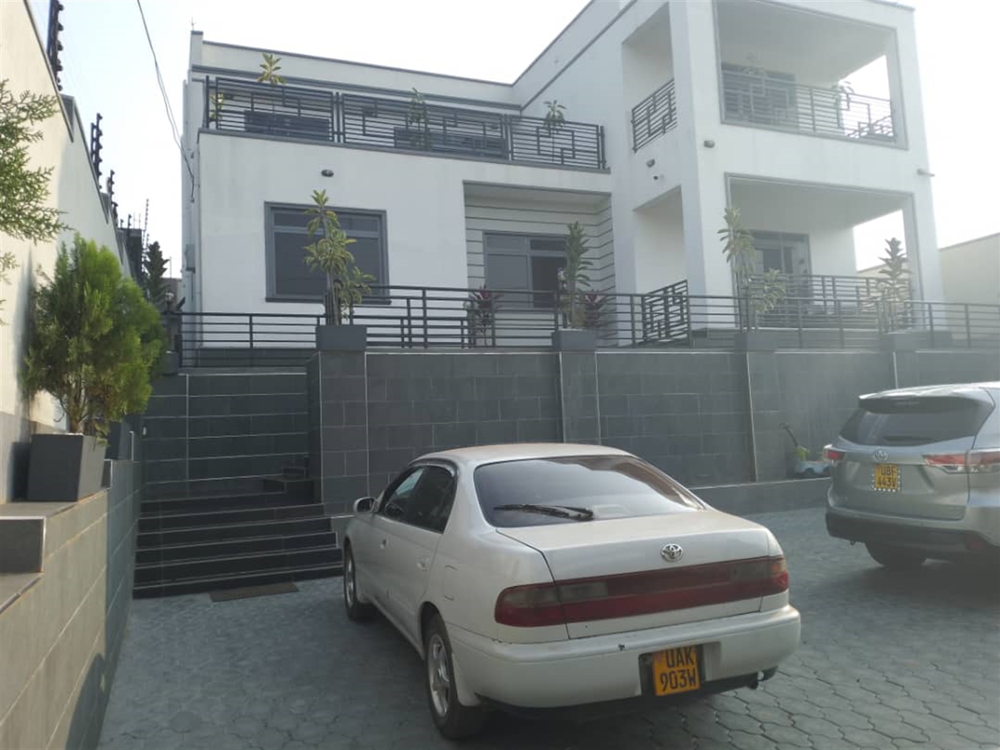 Storeyed house for sale in Kabanyolo Wakiso