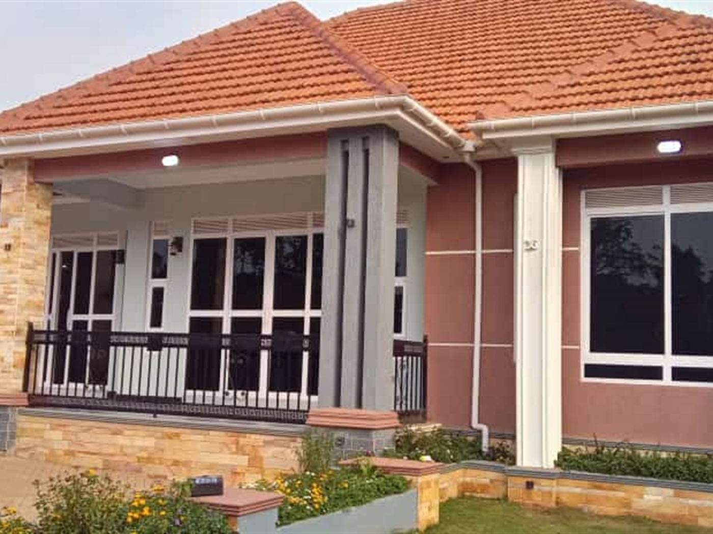 Bungalow for sale in Kitende Wakiso