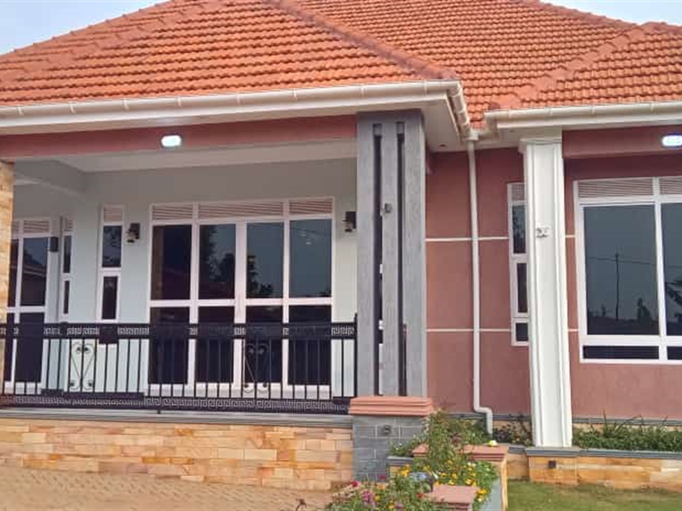 Bungalow for sale in Kitende Wakiso