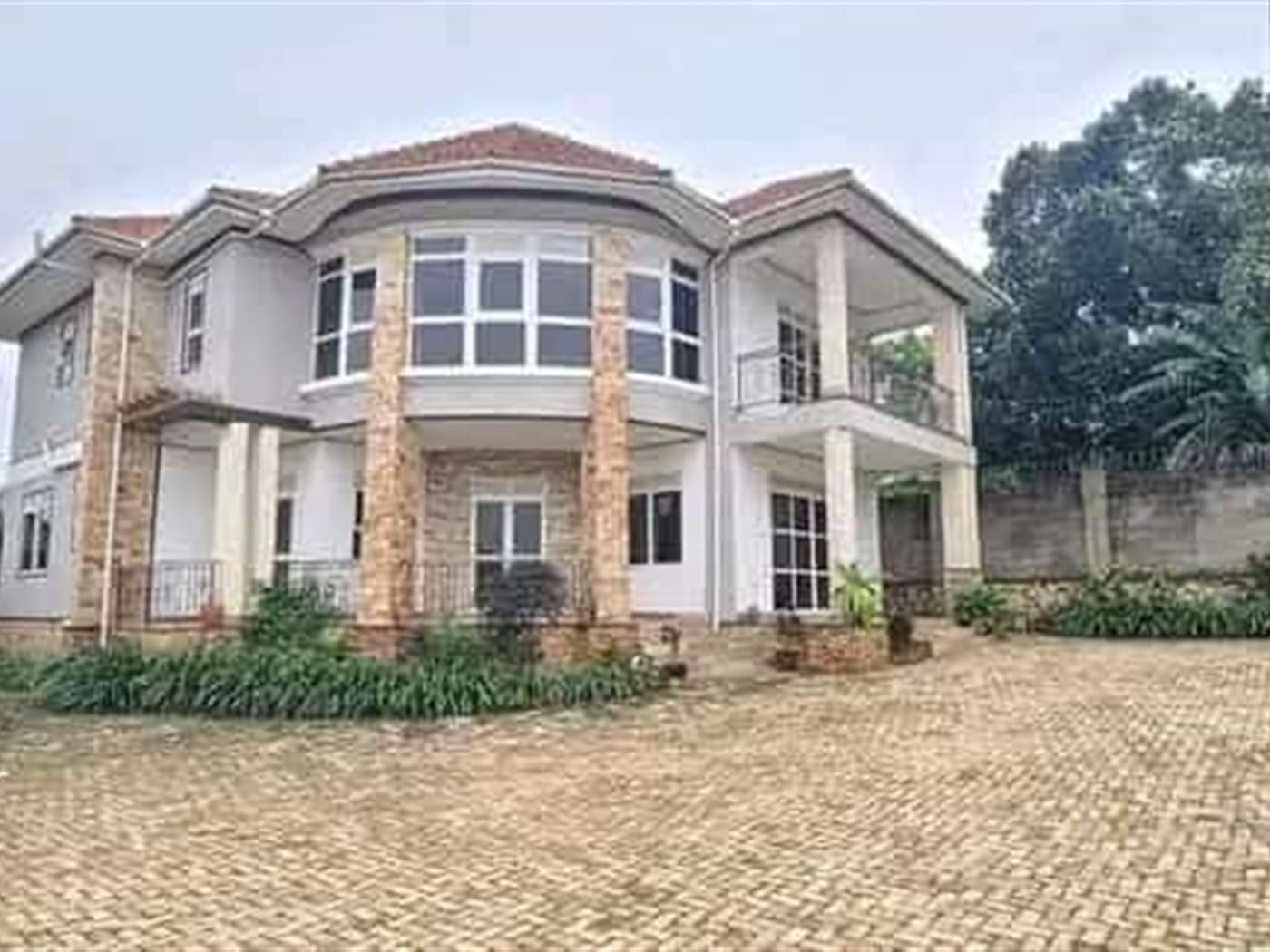 Storeyed house for sale in Entebbe Wakiso