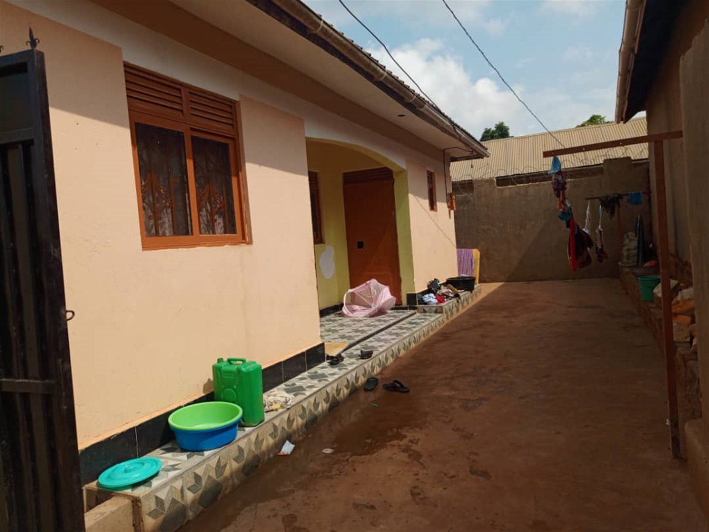 Bungalow for sale in Nansanakyebando Wakiso