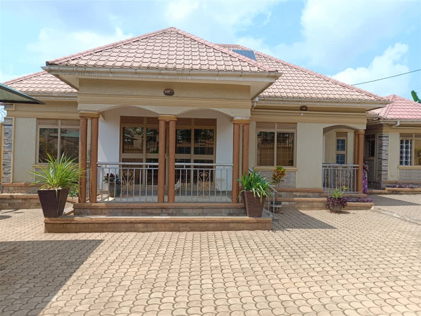 Bungalow for sale in Seeta Mukono