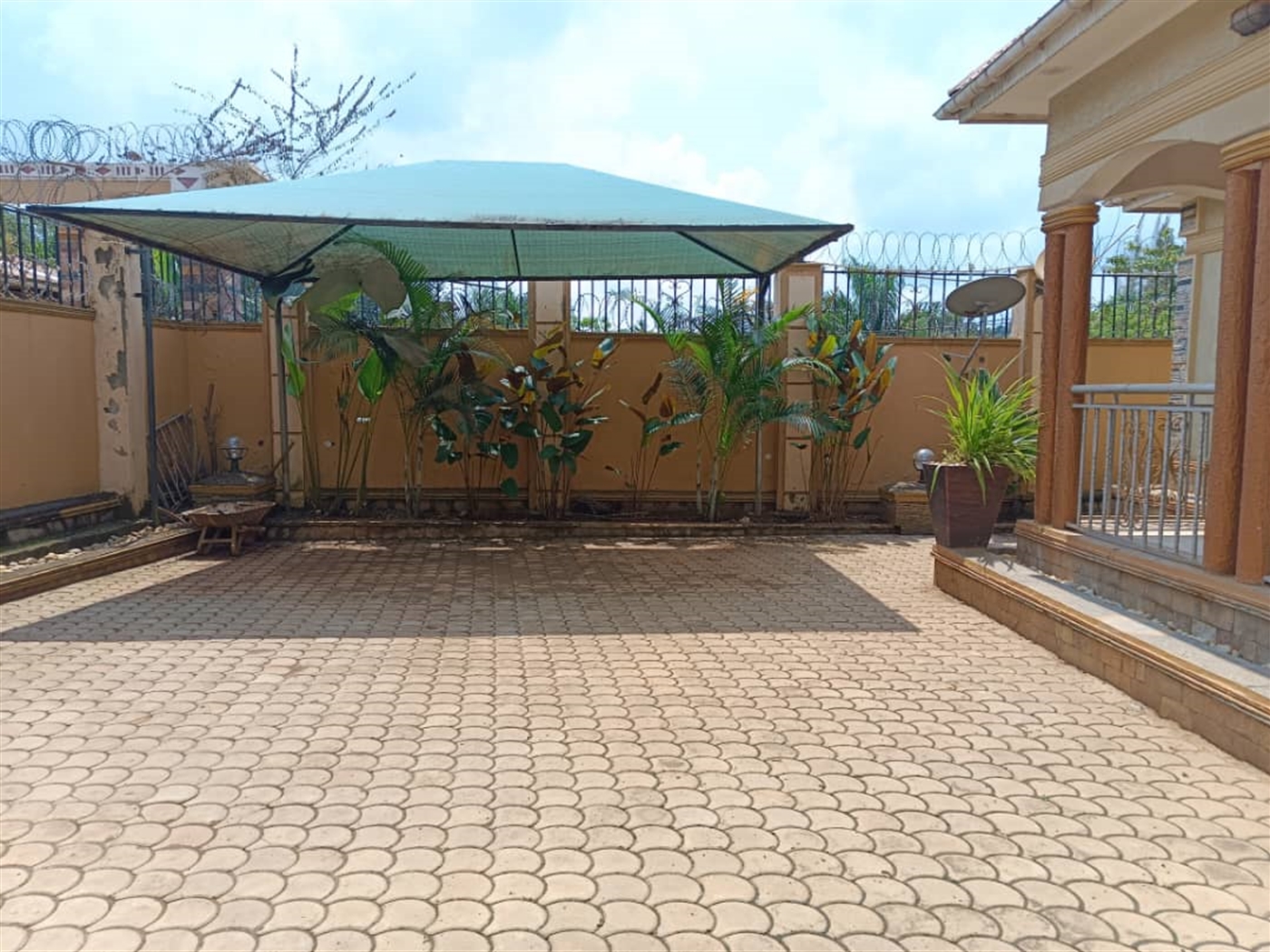 Bungalow for sale in Seeta Mukono