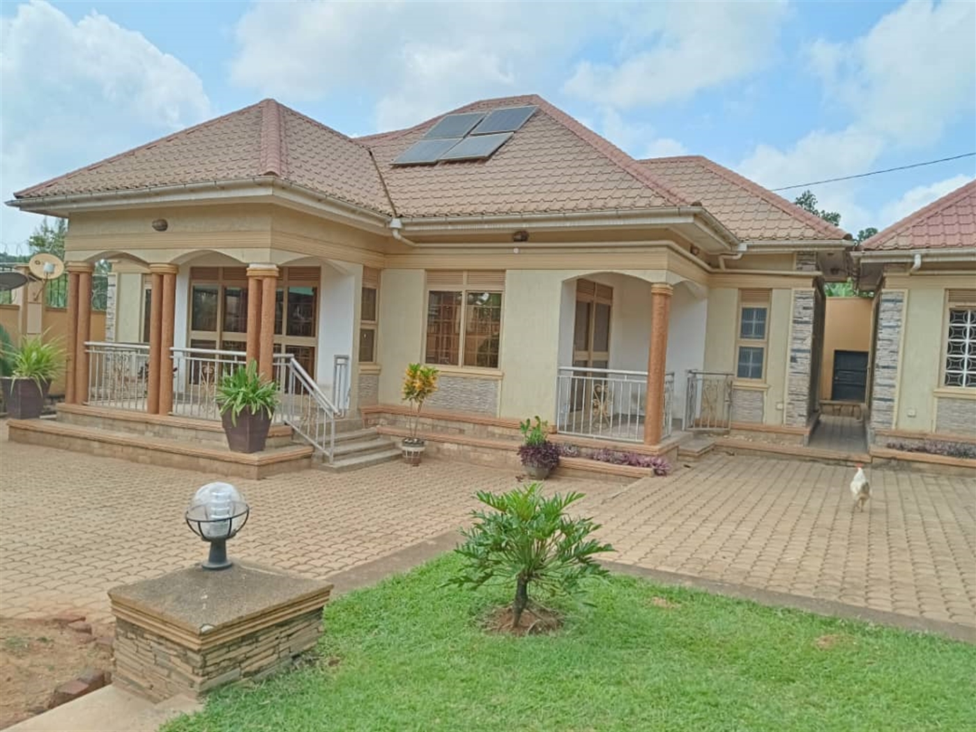 Bungalow for sale in Seeta Mukono