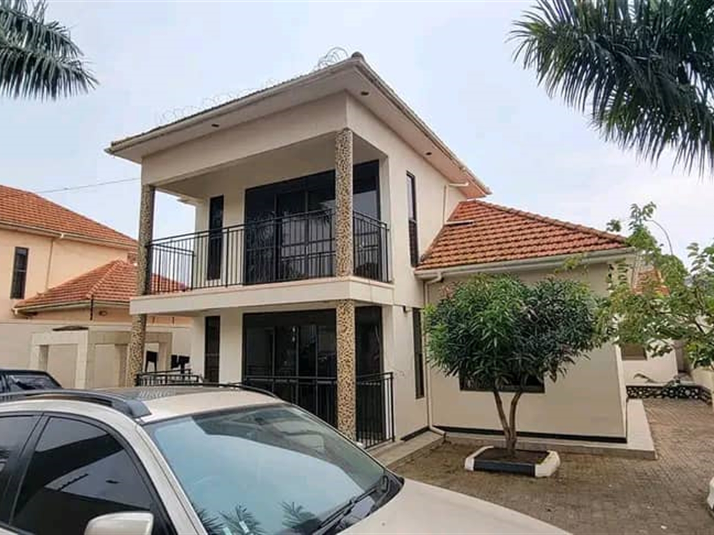 Storeyed house for sale in Kisaasi Kampala