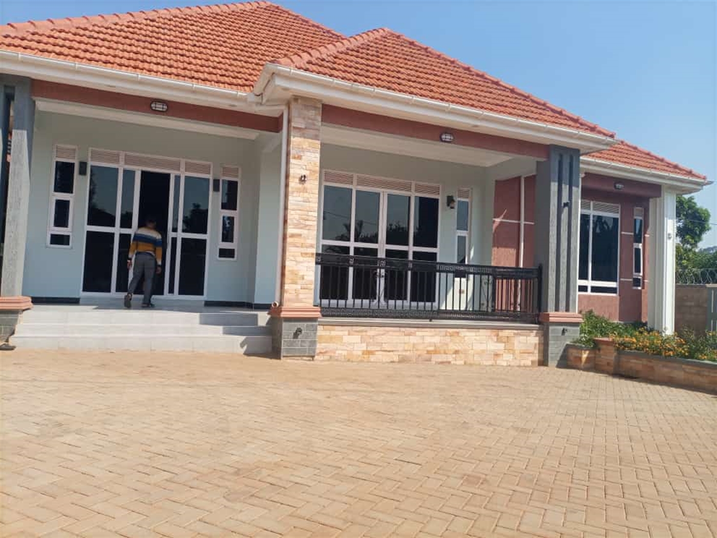 Bungalow for sale in Kitende Wakiso