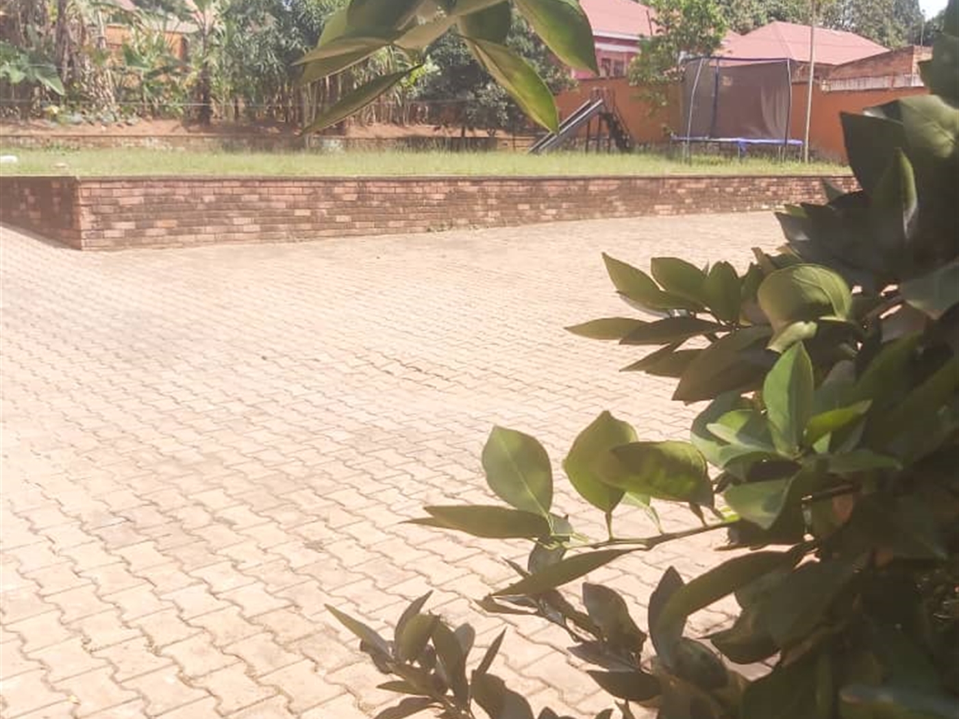 Bungalow for sale in Nakigalala Wakiso